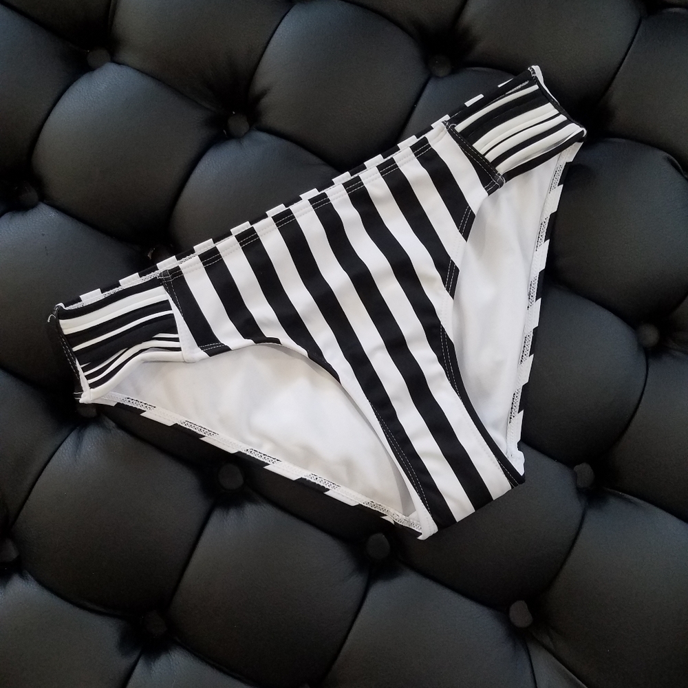 No Boundaries Striped Bikini Bottom Gem